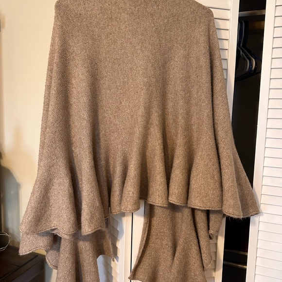 Boston Proper poncho - Picture 2 of 4